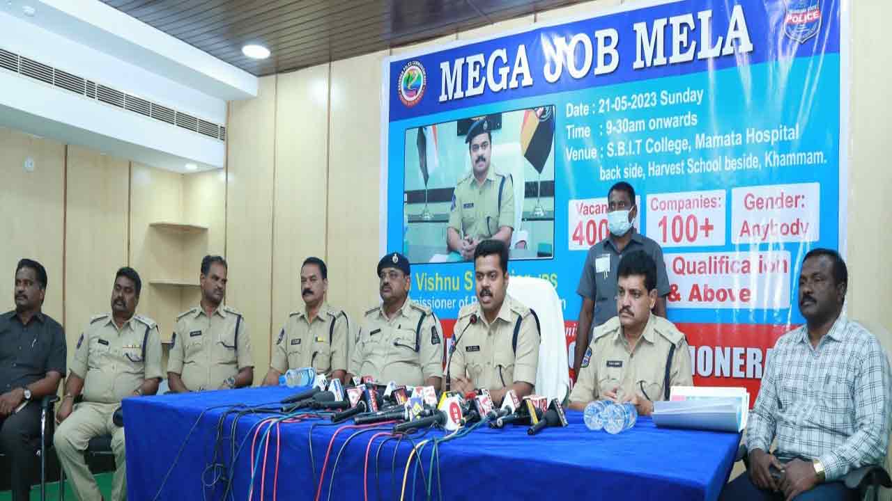 ఉద్యోగాలకు వెల్లువలా రిజిస్ట్రేషన్లు