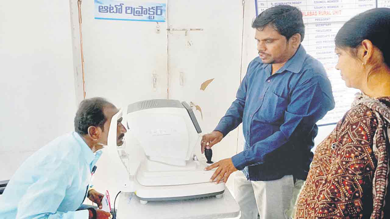 జోరుగా కంటి వెలుగు