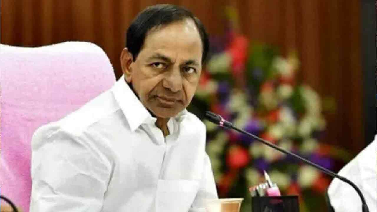 CM KCR |  జేపీఎస్‌ల రెగ్యులరైజేషన్‌కు సీఎం కేసీఆర్‌ నిర్ణయం.. జూ. పంచాయతీ కార్యదర్శుల సంబురం