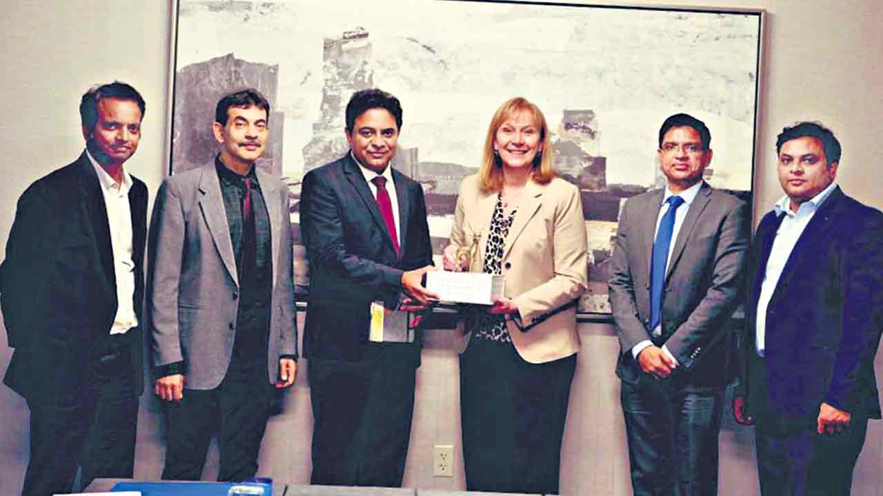 VXI Global Solutions | హైదరాబాద్‌లో వీఎక్స్‌ఐ.. 10 వేల కొలువులు..