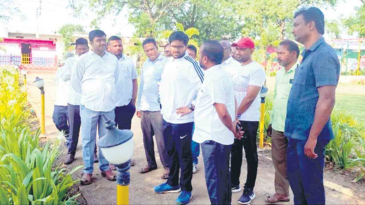 మున్సిపల్‌ అభివృద్ధికి కృషి చేయాలి