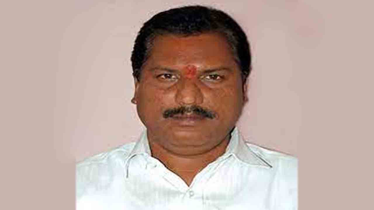 Dharmapuri | బీసీలను పక్కకు పెట్టి రెడ్డీలు రాజ్యమేలుతున్నారు.. ఎమ్మెల్యే అడ్లూరిపై కాంగ్రెస్ కేడర్ ఫైర్‌ : వీడియో