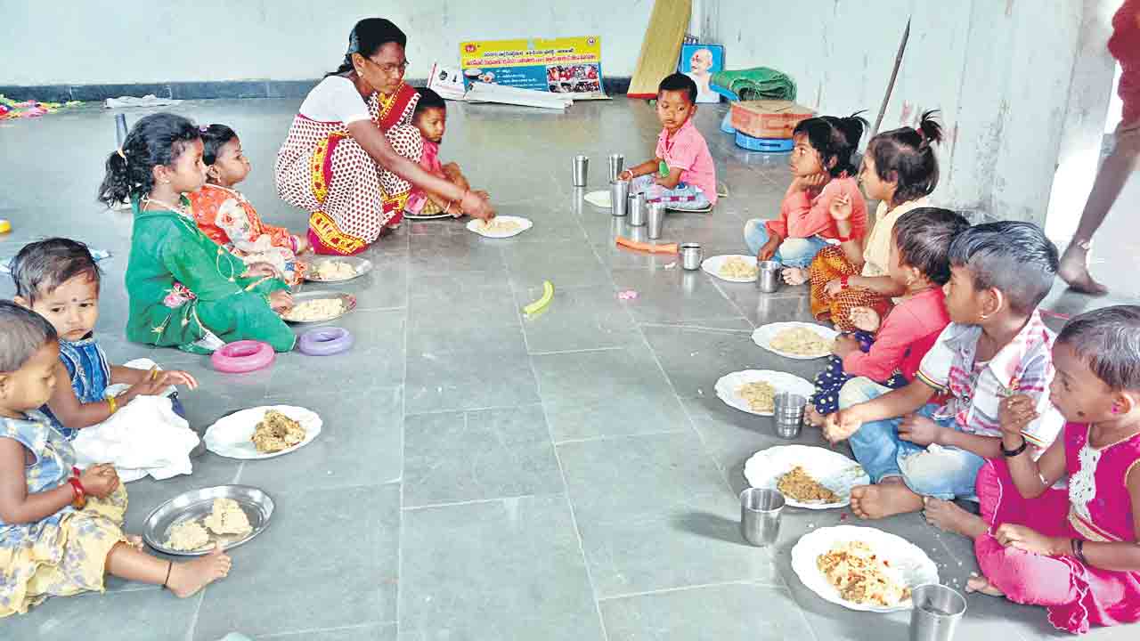 తెలంగాణ గిరి పోషణ భేష్‌