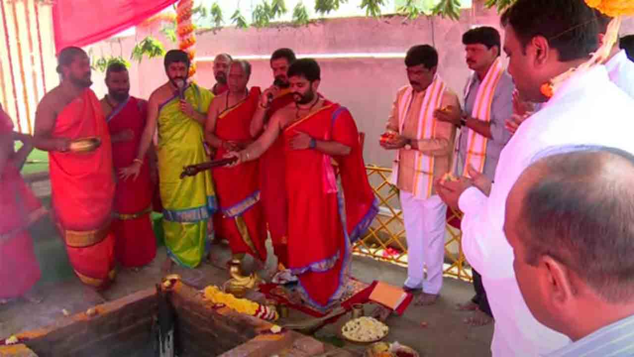 BRS Bhavan | ఢిల్లీ బీఆర్‌ఎస్‌ భవన్‌లో ప్రారంభమైన పూజా కార్యక్రమాలు