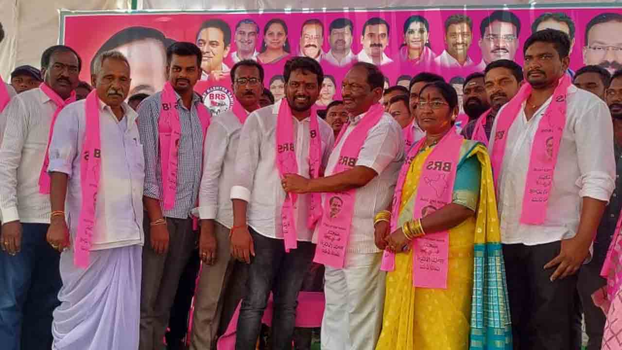 BRS Joinings | మంత్రి కొప్పుల ఈశ్వర్ సమక్షంలో బీఆర్‌ఎస్‌లో చేరికలు