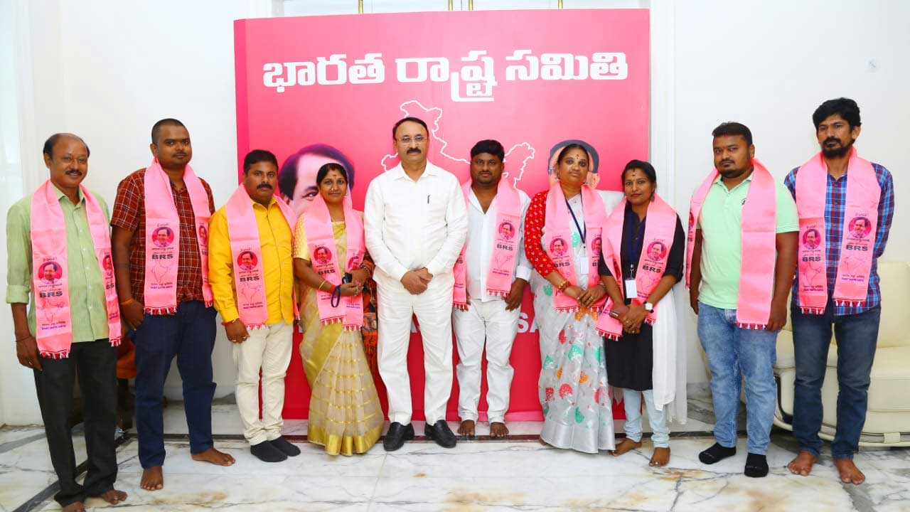 BRS Party | ఏపీ బీఆర్‌ఎస్‌లోకి భారీగా చేరికలు.. పార్టీలోకి ఆహ్వానించిన తోట చంద్రశేఖర్‌