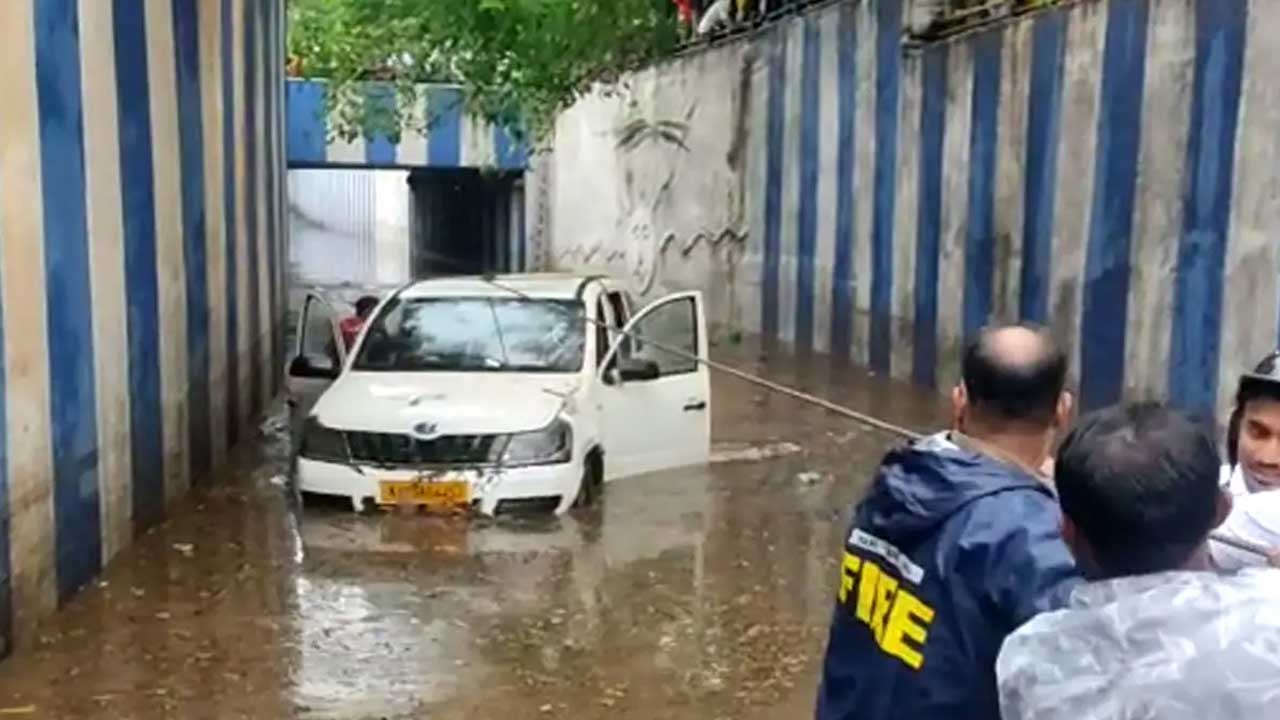 Bengaluru Rains | బెంగళూరు భారీ వర్షం.. ఏపీ సాఫ్ట్‌వేర్‌ ఇంజినీర్‌ మృతి..!