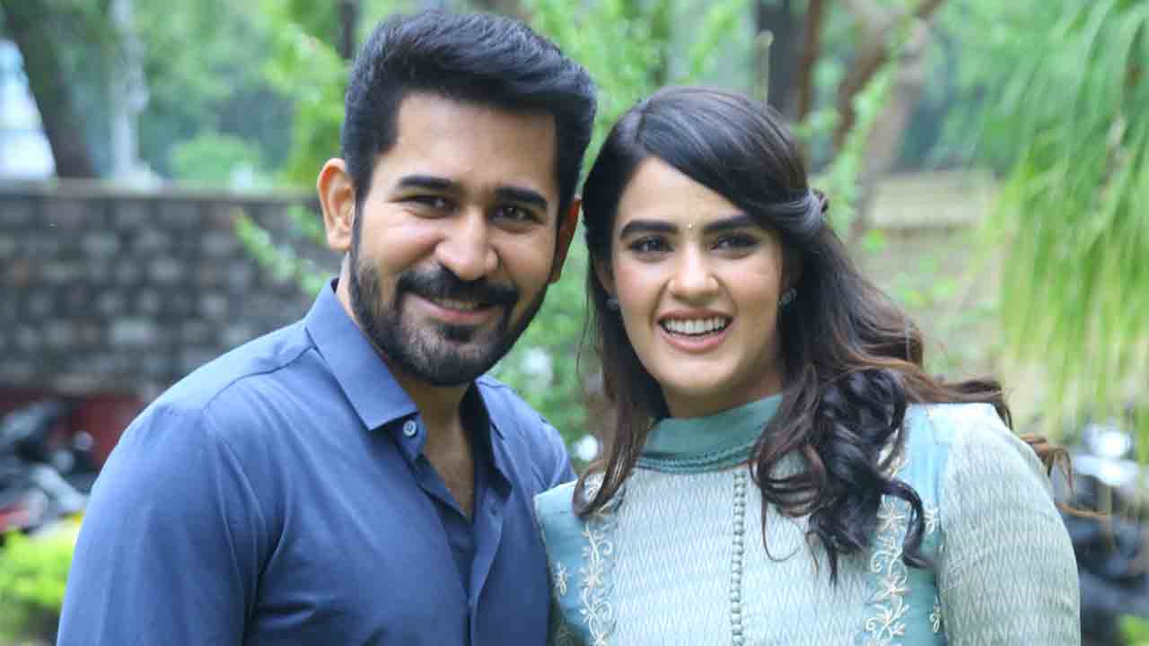 భావోద్వేగాల కలబోతగా