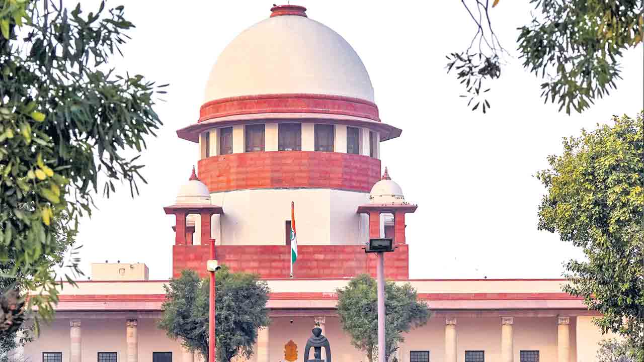 జడ్జిలు రిటైరైన వెంటనే పదవులా?