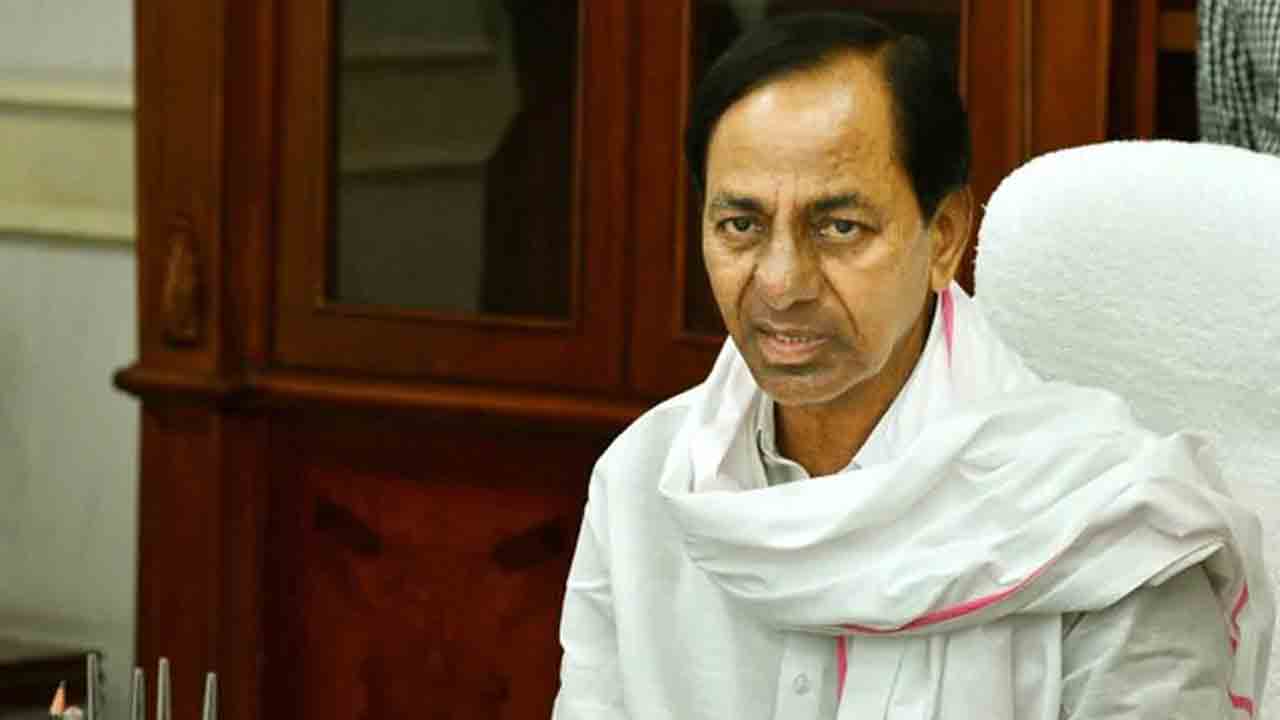 వృత్తి కులాలకు లక్ష సాయం చరిత్రాత్మకం