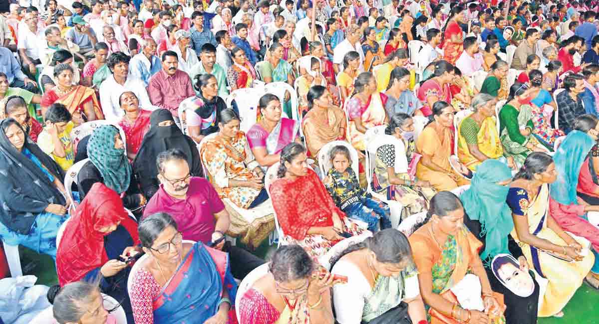 రామ‌న్న స‌భ‌కు నీరాజ‌నం