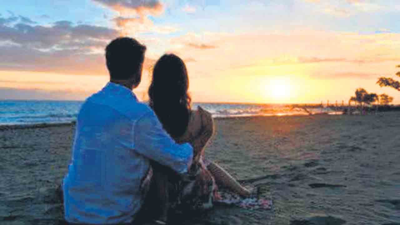 Couple’s Intimate Videos | దంపతుల సన్నిహిత వీడియోలు వైరల్‌ చేసిన ఫ్రెండ్‌.. ఆ వ్యక్తి అరెస్ట్‌