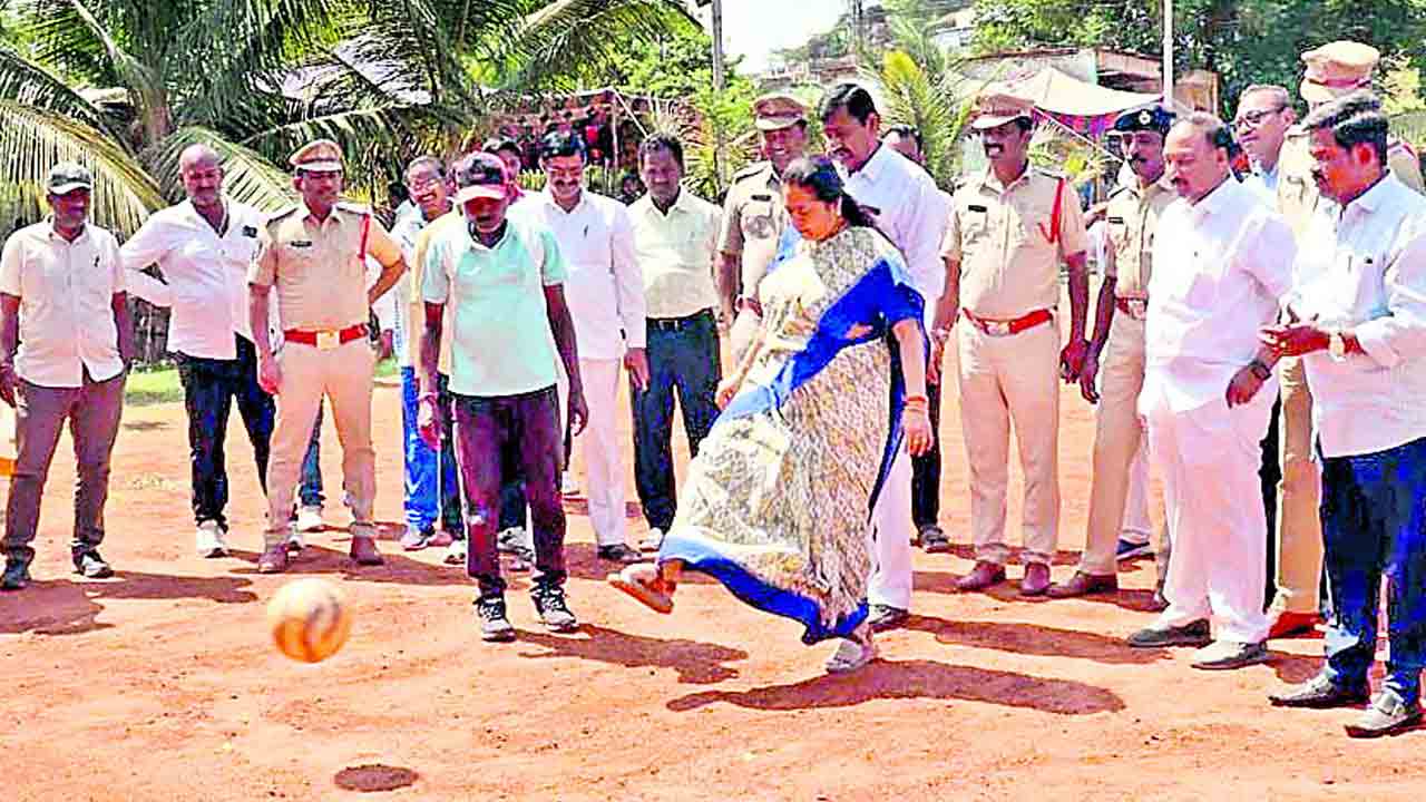 క్రీడా రంగానికి ప్రత్యేక ప్రాధాన్యం