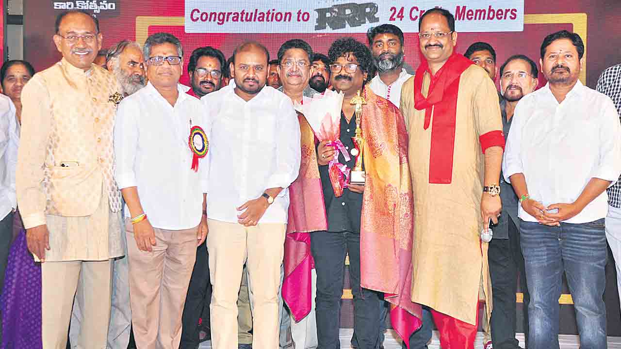 ఉత్సాహంగా సినీ కార్మిక దినోత్సవం