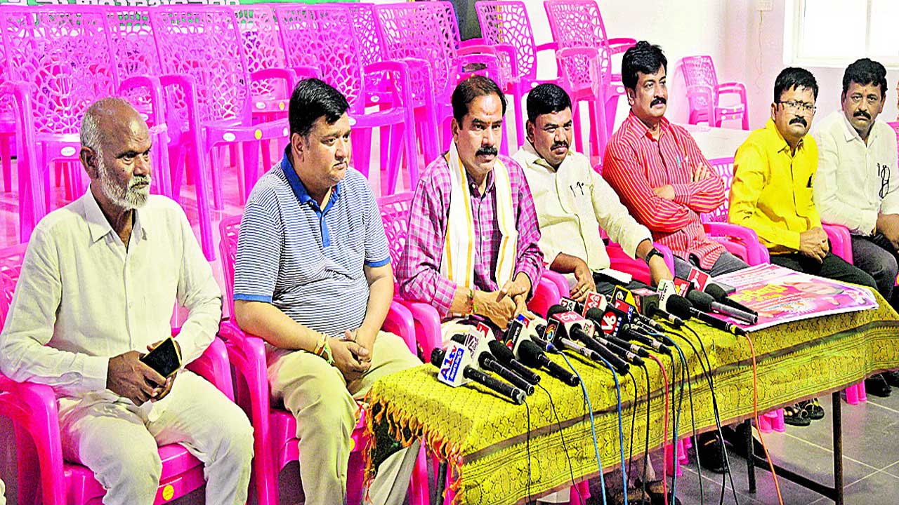 కేంద్ర ప్రభుత్వం కార్మికుల వ్యతిరేకి