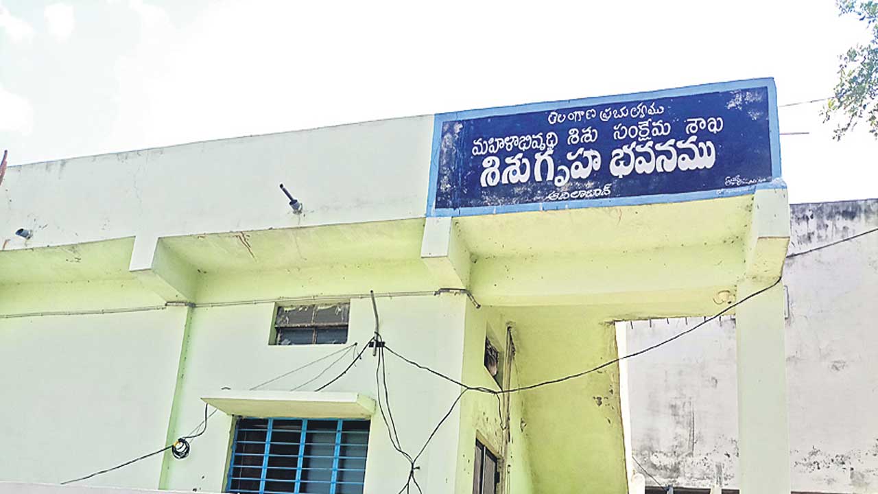 అనాథల ఆశాదీపాలై..