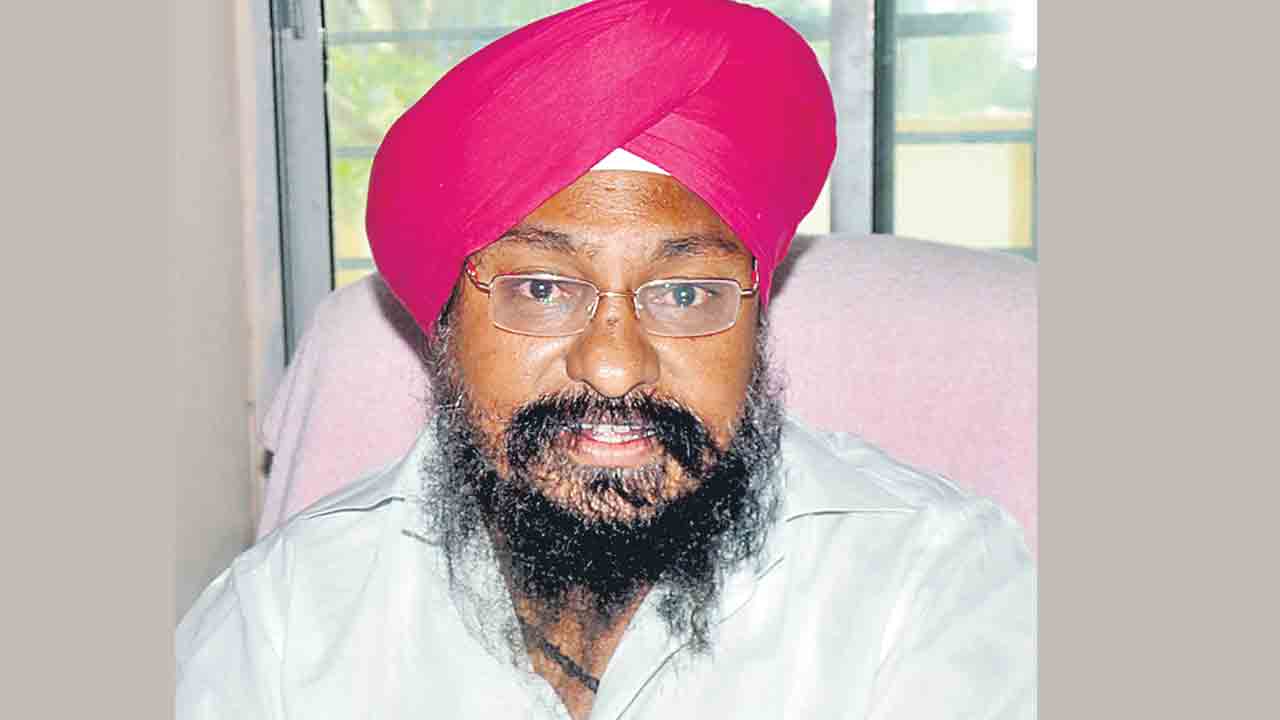 రైతులతో రాజకీయాలు వద్దు