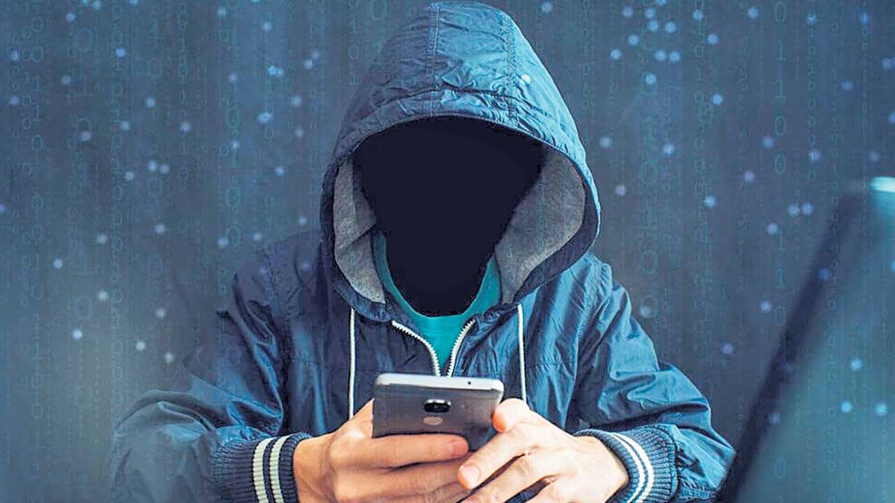 Crime |  పోయిన చోటే రాబట్టాలని నిందితులుగా మారుతున్న బాధితులు