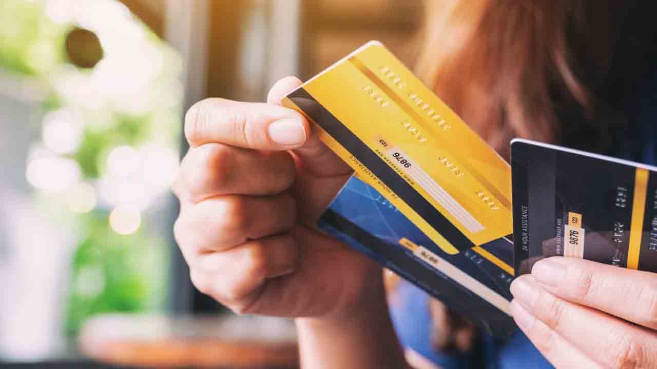 Debit Card | డెబిట్ కార్డుతో బోల్డు ఉపయోగాలు.. అవేమిటంటే..?!