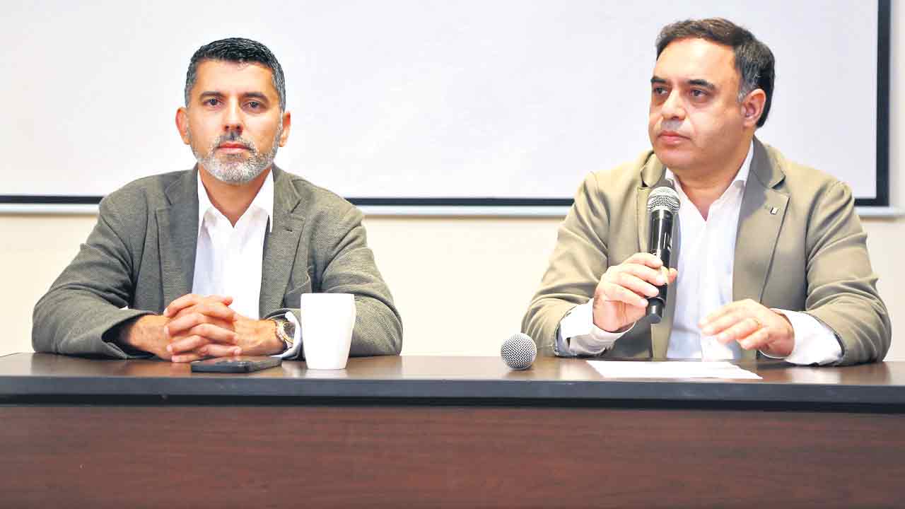 హైదరాబాద్‌ అభివృద్ధి అదుర్స్‌