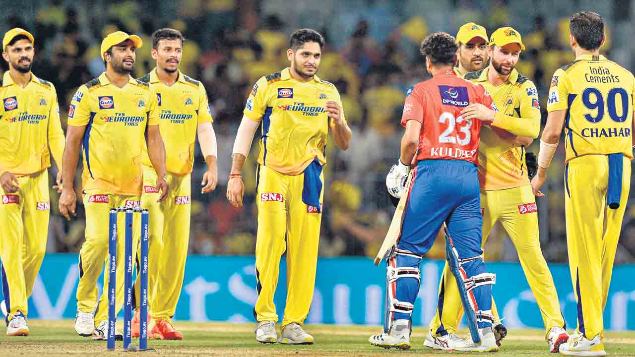 ఢిల్లీ ఔట్‌