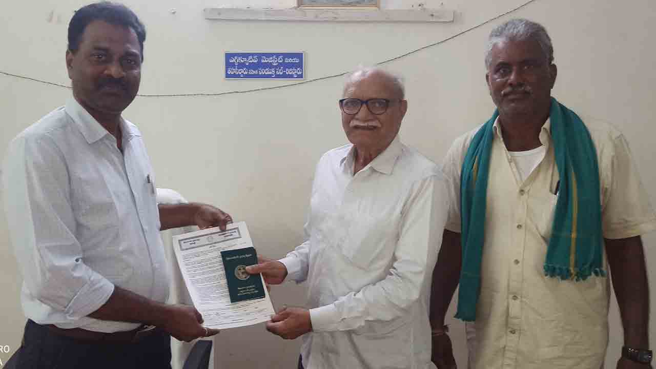 Dharani |  పైరవీల కాలం మళ్లీ ఖాయం.. ధరణిని తీసేస్తే దగుల్బాజీ దందాలే