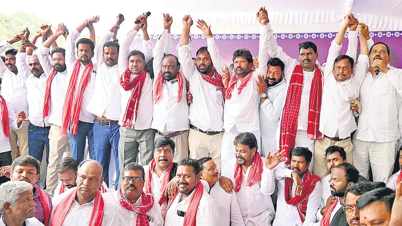 Revanth Reddy |  యాదవుల వ్యతిరేకి కాంగ్రెస్‌.. రేవంత్‌ను ఓడించి తీరుతాం.. హెచ్చరించిన గొల్ల, కురుమలు