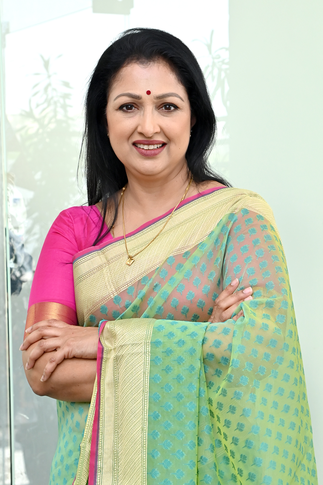 నిరంతరం పనిలో ఉండటాన్ని నేను బాగా ఇష్టపడతాను. మంచి పాత్రలు నన్ను వెతుక్కుంటూ రావడం అదృష్టంగా భావిస్తున్నా. 