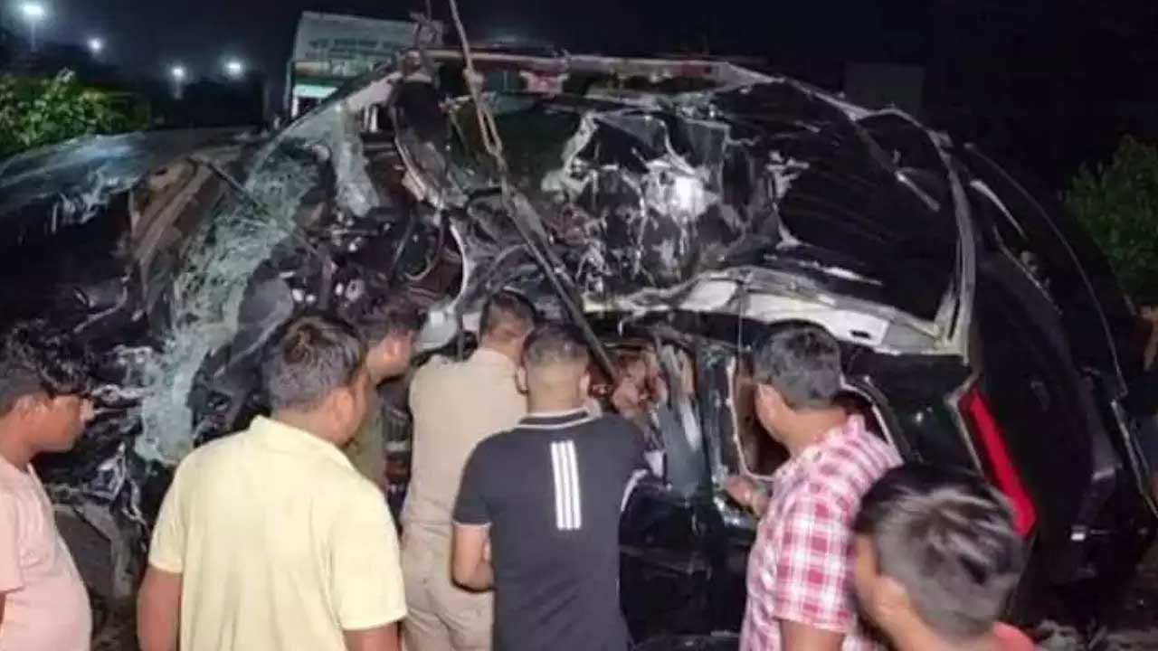 Guwahati | గువాహటిలో ఘోర రోడ్డు ప్రమాదం.. ఏడుగురు విద్యార్థులు దుర్మరణం