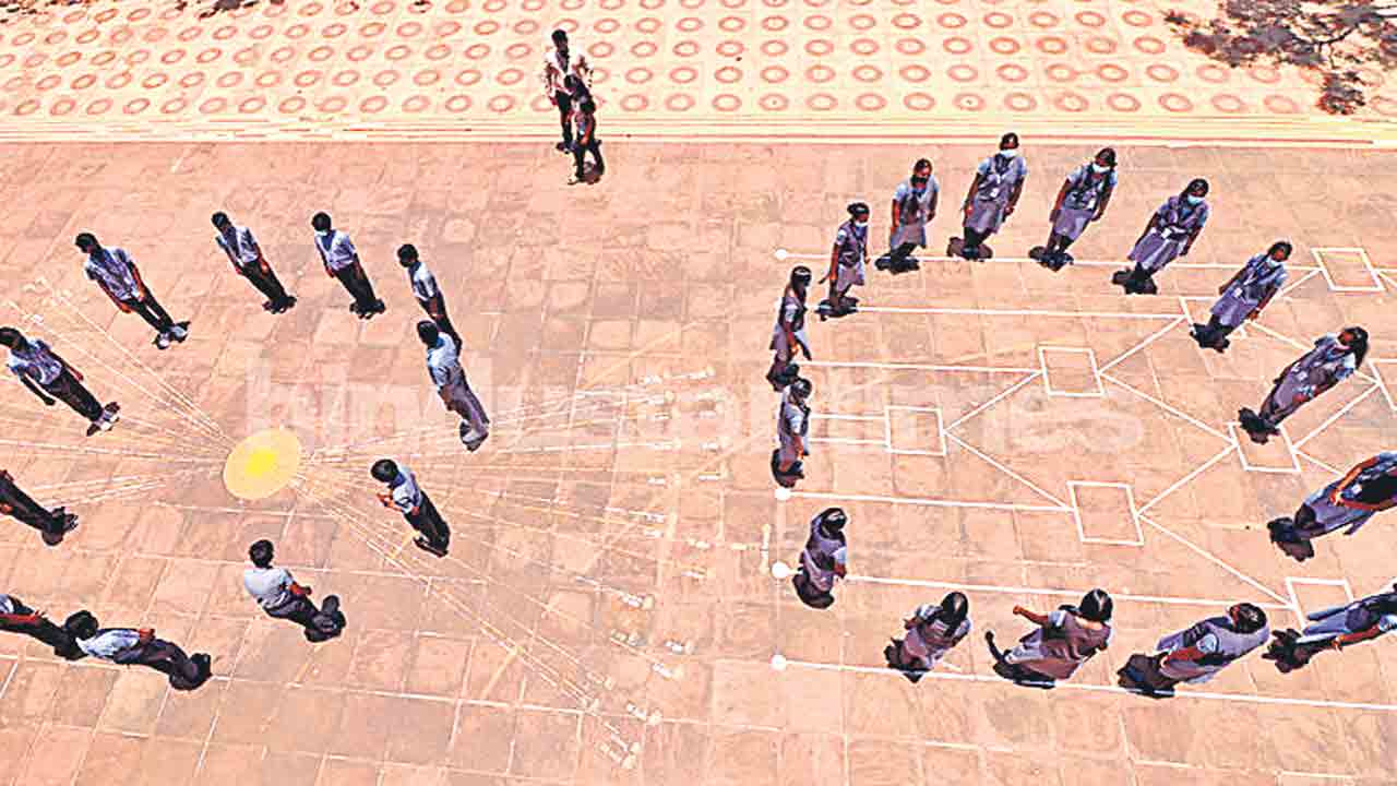 Zero Shadow Day |  నీడ పోతుంది.. రేపు హైదరాబాద్‌లో జీరో షాడో డే