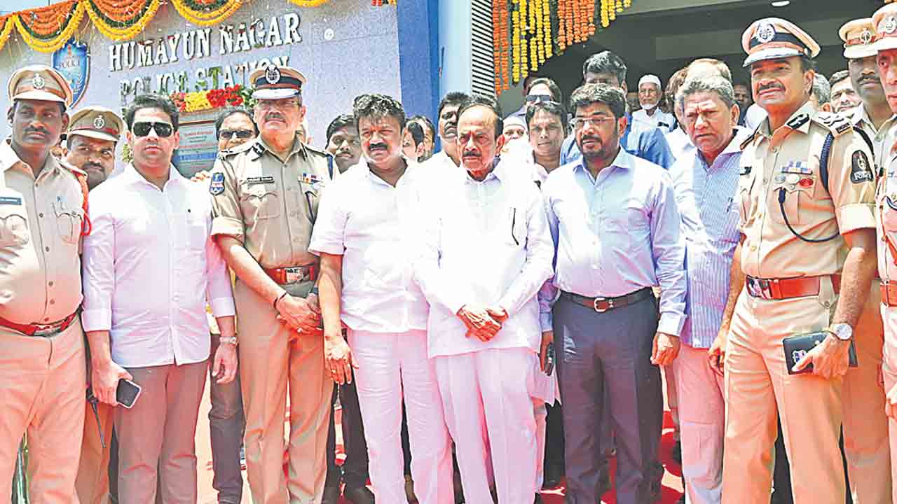 దేశానికి ఆదర్శం.. తెలంగాణ పోలీసులు