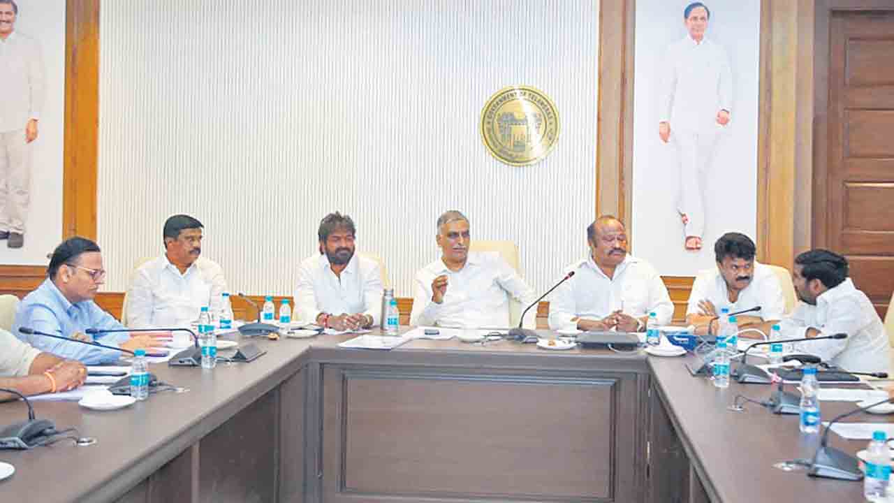 Gangula Kamalakar |  బీసీ కుల వృత్తులకు లక్ష సాయంపై విధివిధానాలు రేపు ఖరారు: మంత్రి గంగుల కమలాకర్‌