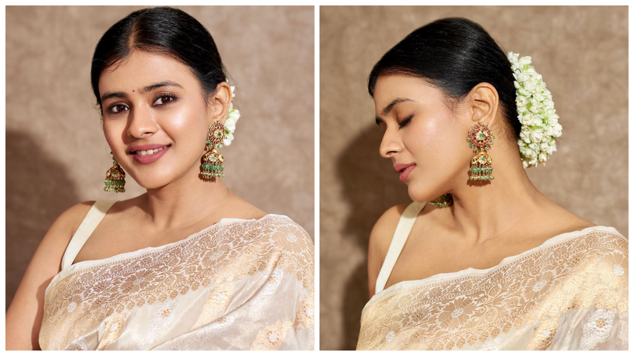 Hebah Patel | కొప్పున పూలెట్టుకుని మురిసిపోతున్న హెబ్బా పటేల్..