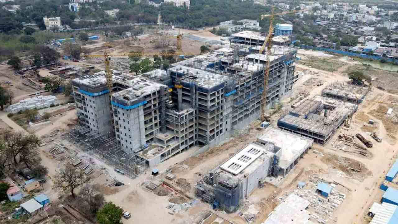 Warangal | దసరాకు వరంగల్‌ సూపర్‌ స్పెషాలిటీ ఆస్పత్రి.. మూడు షిఫ్టుల్లో కొనసాగుతున్న దవాఖాన పనులు