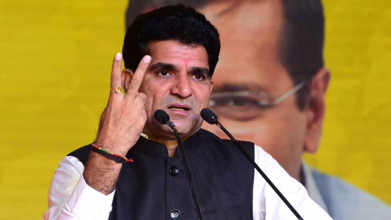 Mann Ki Baat |  మన్ కీ బాత్పై ఖర్చు 830 కోట్లు.. ఆదాయం 33 కోట్లు!