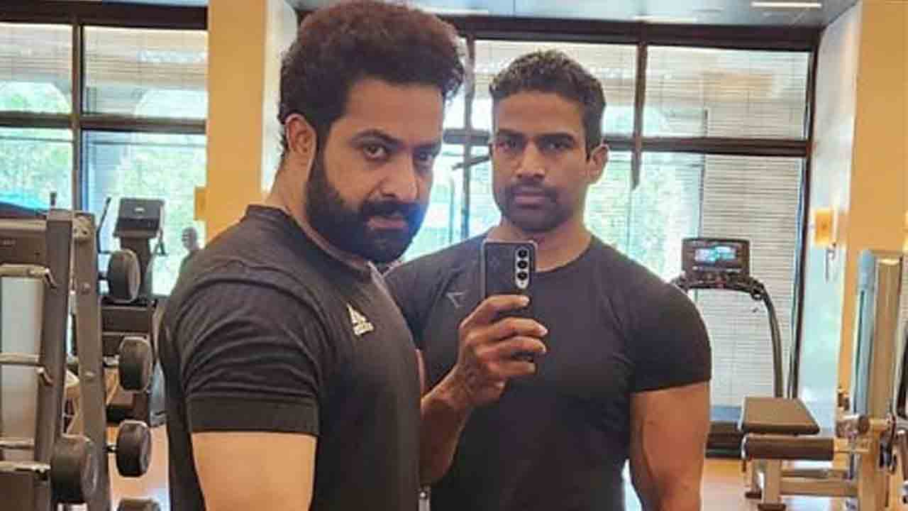 Jr NTR | వెకేషన్లోనూ దేవర వర్కవుట్ సెషన్.. ట్రెండింగ్లో తారక్ స్టిల్