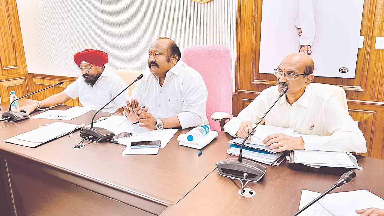 ధాన్యం నిల్వకు మధ్యస్థ గోదాములు