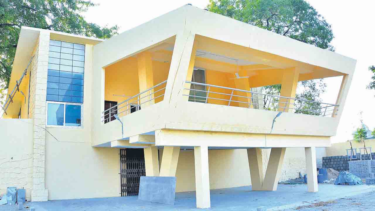 గెస్ట్‌హౌస్‌కు నయా లుక్‌