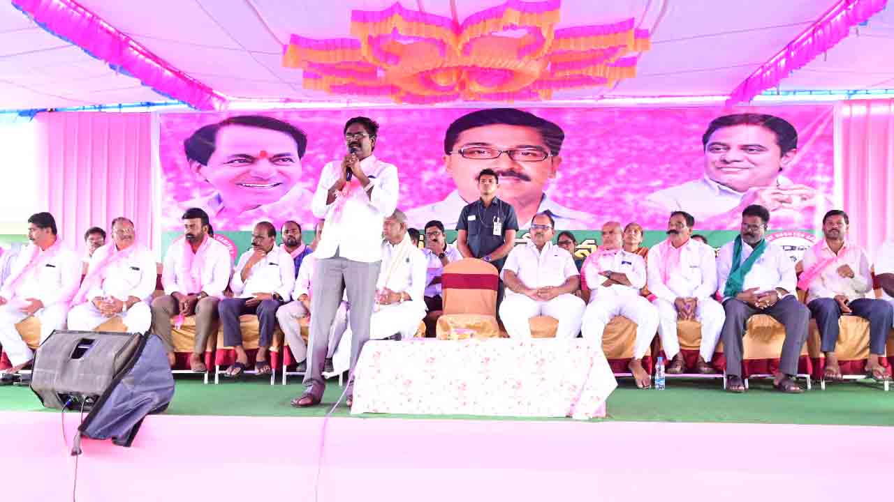 కార్యకర్తలే బీఆర్‌ఎస్‌కు మూలస్తంభాలు