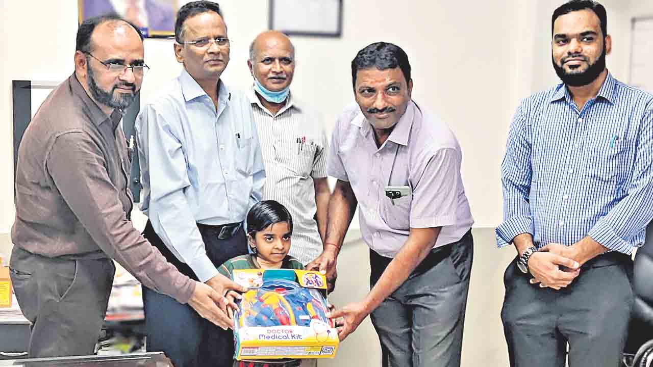 మూగబోయిన గొంతులో మాటలు