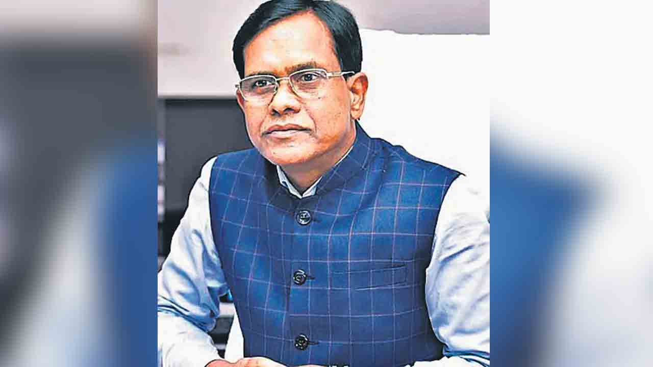 పరీక్షాకేంద్రానికో అబ్జర్వర్
