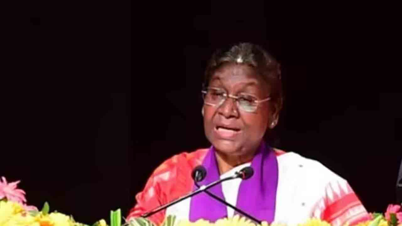 Watch: ద్రౌపది ముర్ము మాట్లాడుతుండగా లైట్లు ఆఫ్‌.. చీకటిలోనే ప్రసంగం కొనసాగింపు