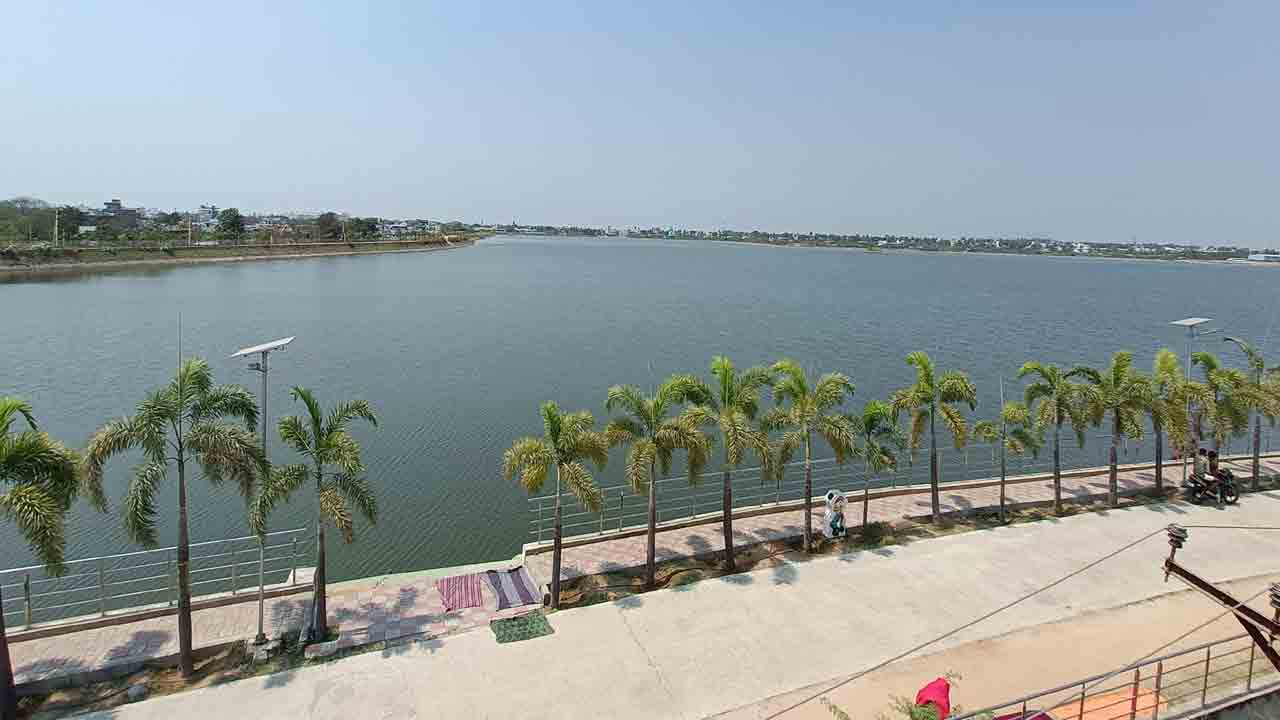 సద్దుల చెరువులో