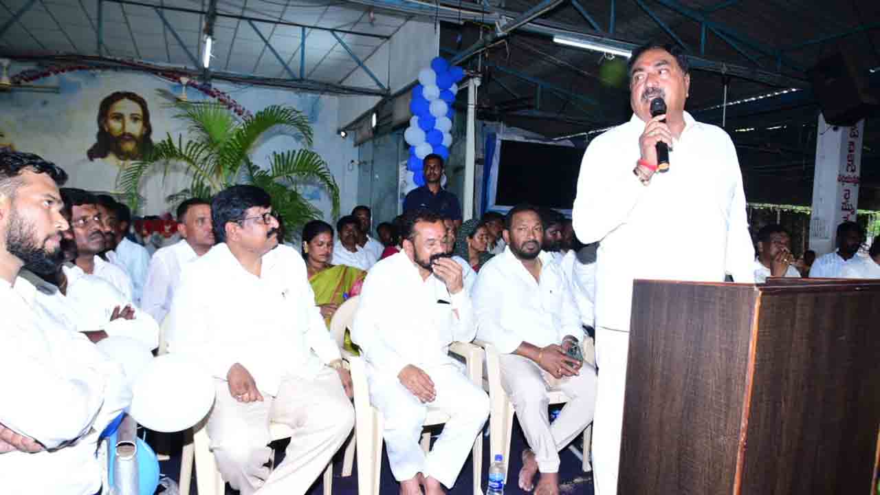 Minister Errabelli | క్రీస్తు బోధనలు అందరికీ ఆచరణీయం : మంత్రి ఎర్రబెల్లి