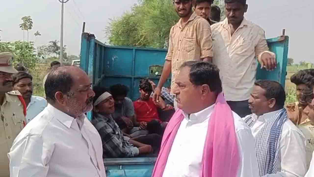 Minister Errabelli | క్షతగాత్రుల పరామర్శ.. ఆసుపత్రికి తరలించి దగ్గరుండి వైద్యం చేయించిన మంత్రి ఎర్రబెల్లి