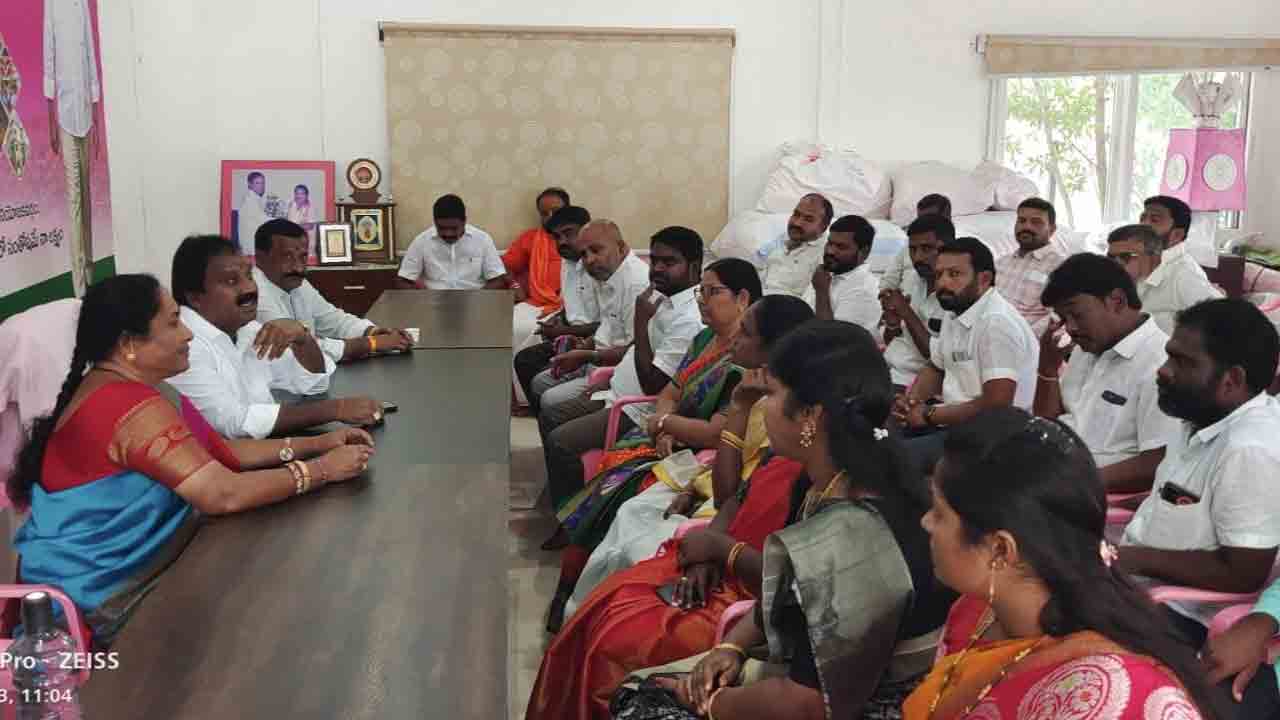 కేటీఆర్ సభను విజయవంతం చేయాలి