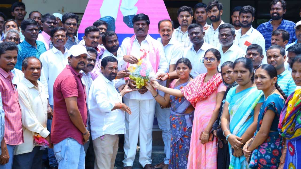 వీఆర్ఏల ఆనందహేల