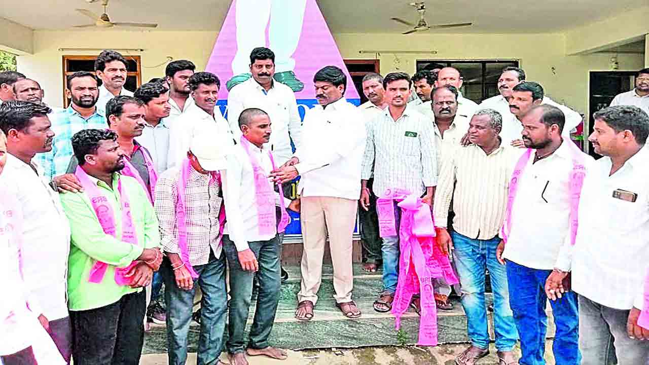 కంటికి రెప్పలా కాపాడుకుంటాం