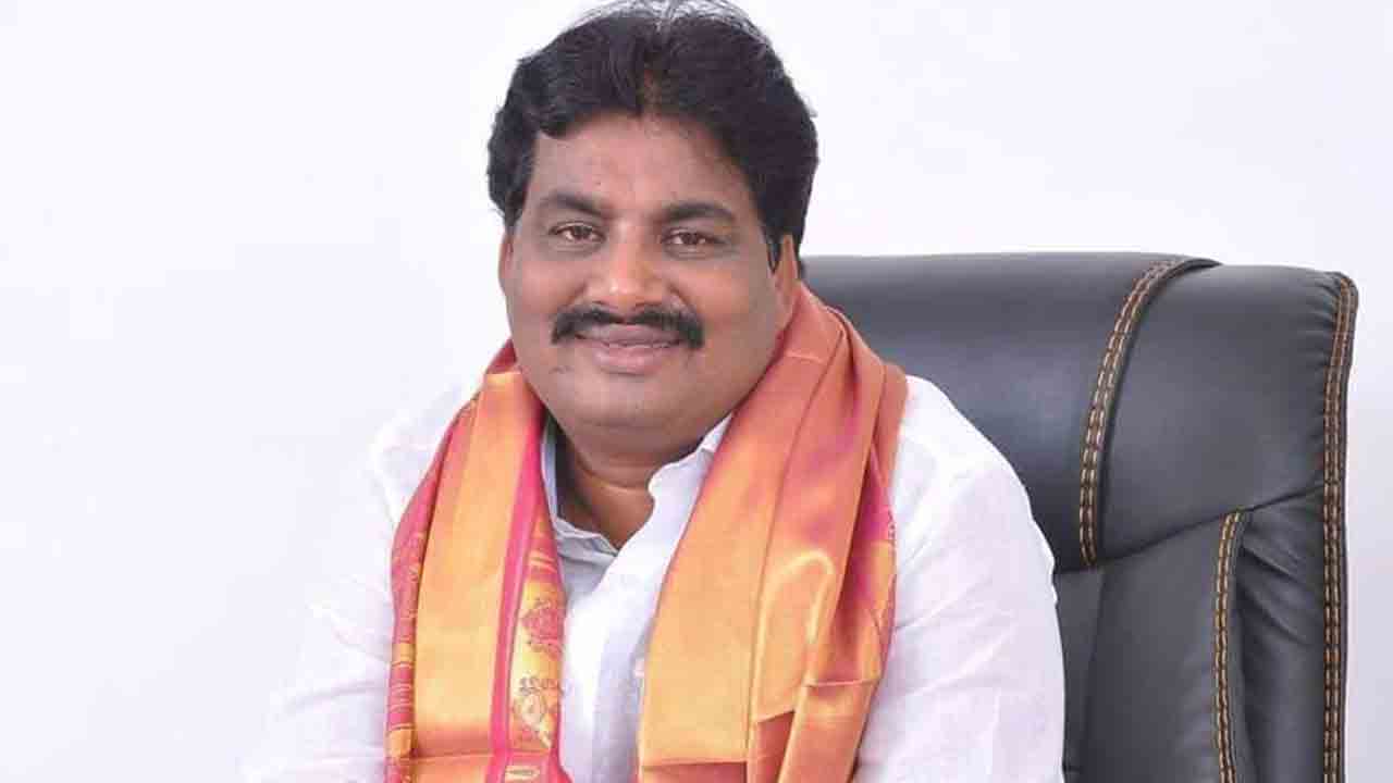 MLA Madhusudhan reddy |  విజన్‌ అంటే కేసీఆర్‌దే.. రెండేండ్లలోనే సెక్రటేరియట్‌ను అద్భుతంగా కట్టి చూపించారు: వైసీపీ ఎమ్మెల్యే మధుసూదన్‌ రెడ్డి