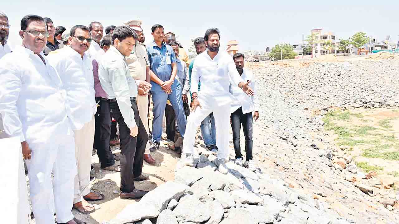 అభివృద్ధే కర్తవ్యం